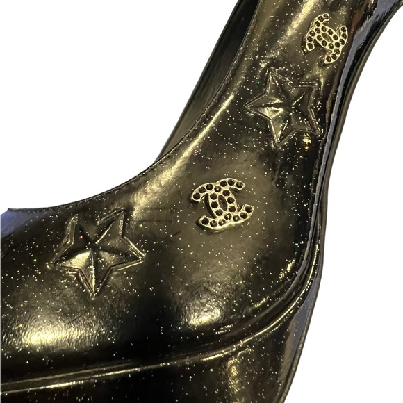 Chanel Black Glitter Star Embossed Patent Leather CC Embellished Platform Pumps - Picture 8 of 16